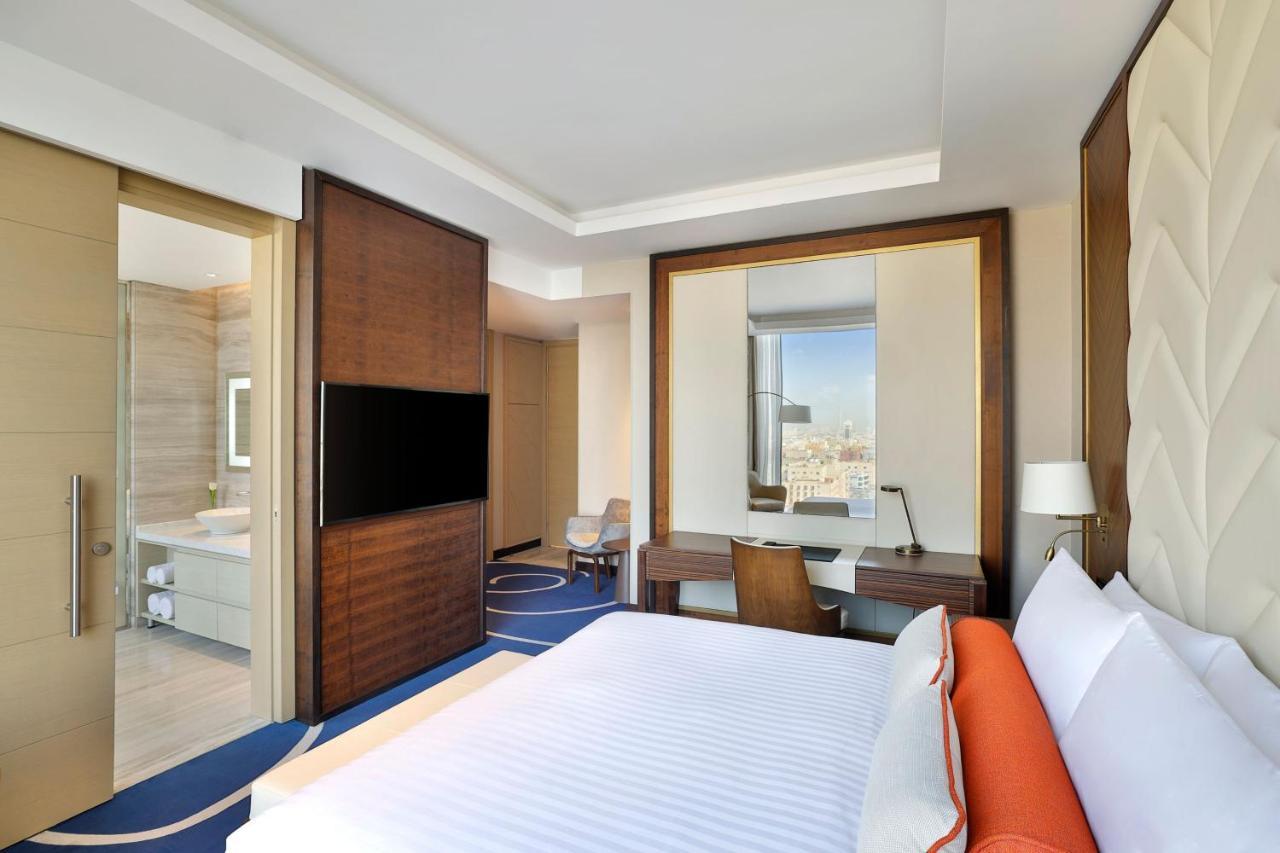 Jeddah Marriott Hotel Madinah Road Exteriör bild Deluxe King