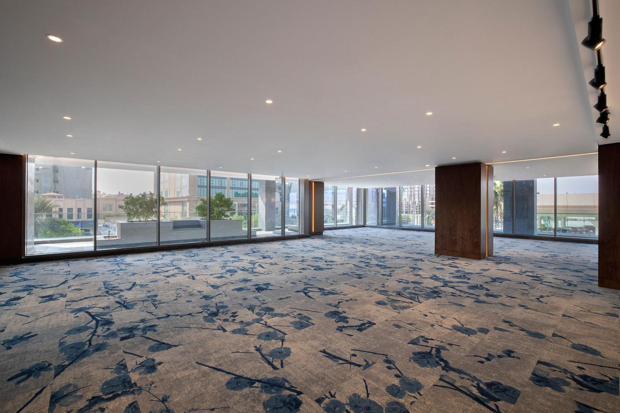 Jeddah Marriott Hotel Madinah Road Exteriör bild The interior of the hotel