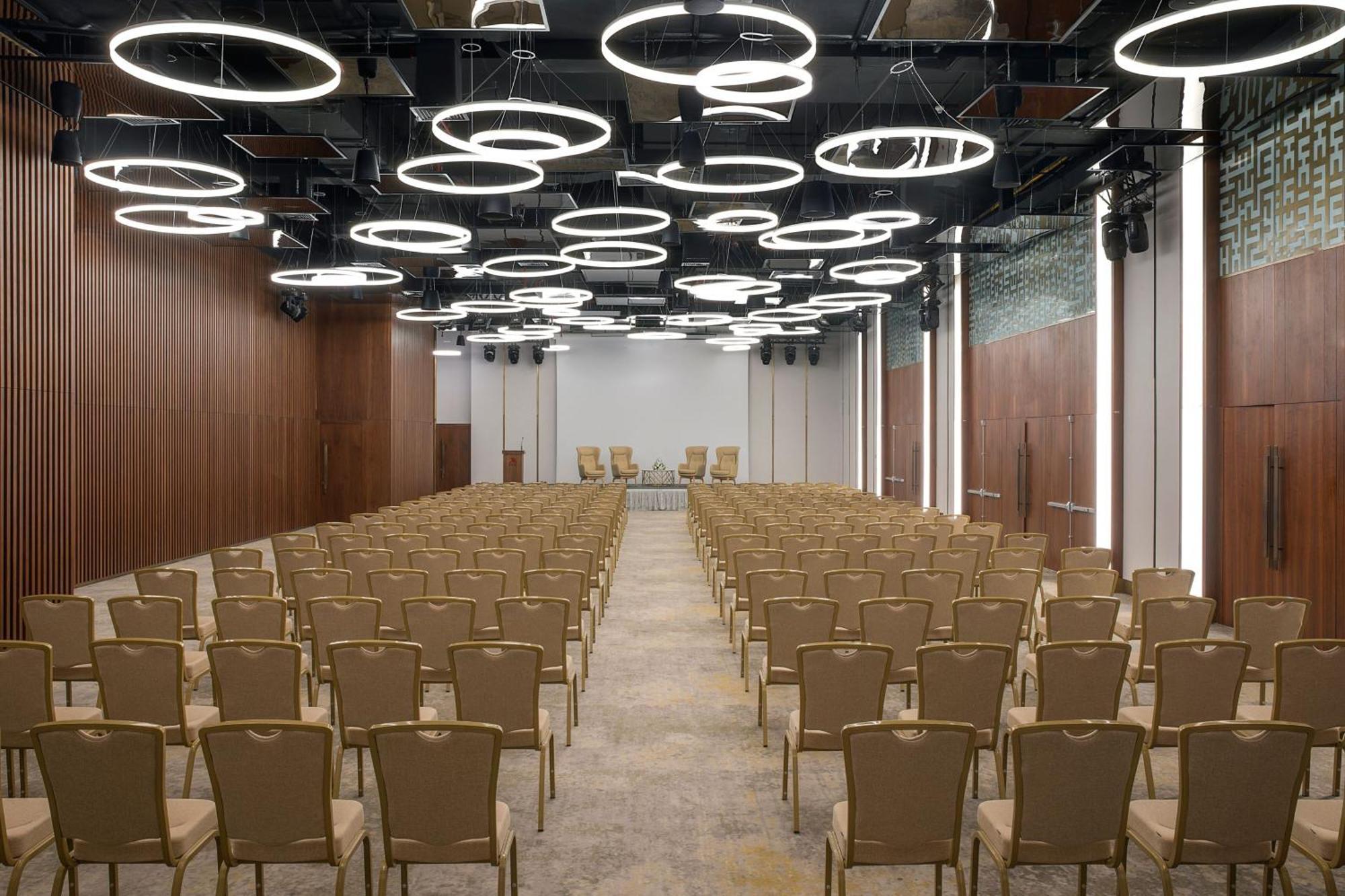 Jeddah Marriott Hotel Madinah Road Exteriör bild The main conference hall